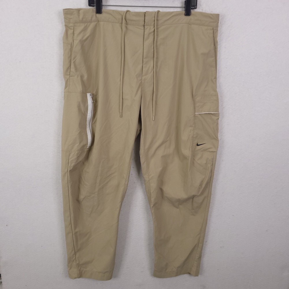 Nike Cargo Pants Mens 40 Tan DM6681-250 Unlined Utility Techwear Khaki